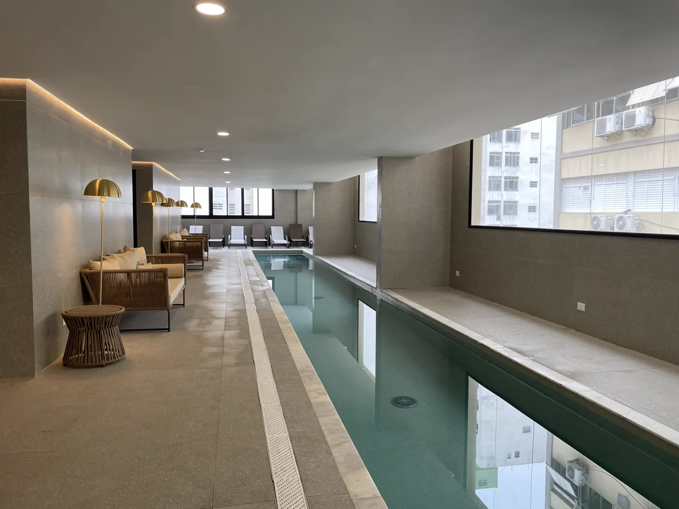 Piscina coberta — Allure Barão